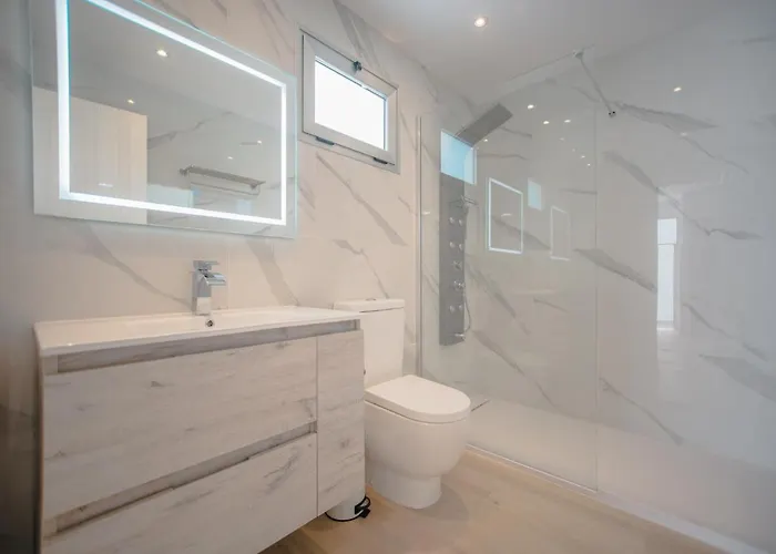 6 Rociega 35 * Puerto del Carmen (Lanzarote)